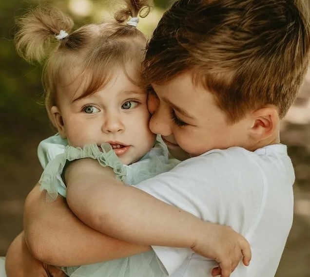 нежные объятия