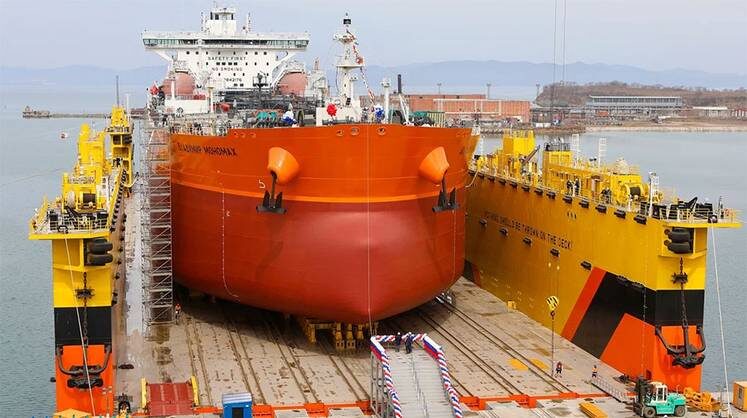    АЛЕКСАНДР САФРОНОВ/ПРЕСС-СЛУЖБА ПРАВИТЕЛЬСТВА ПРИМОРСКОГО КРАЯ/ТАСС Российское судостроение зависимо от импортных поставок