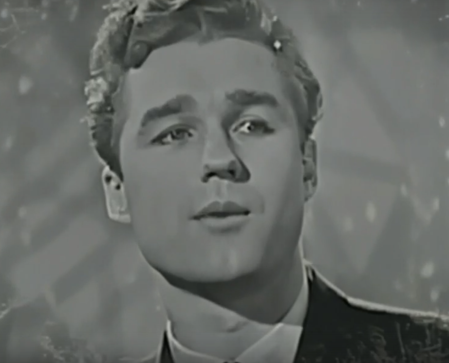 Лев Барашков (кадр из клипа)