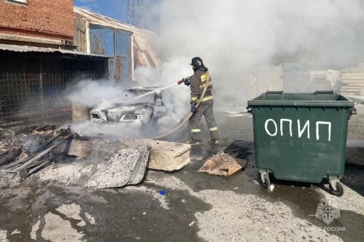    28 пожаров потушили за сутки в Свердловской области