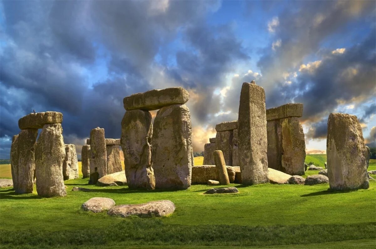    Стоунхендж.