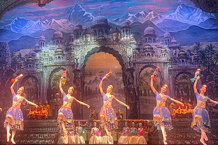    «Баядерка», поставленная впервые в 1877 году в Санкт-Петербурге, считается эталоном классического балета.   
Фото: «БИЗНЕС Online»