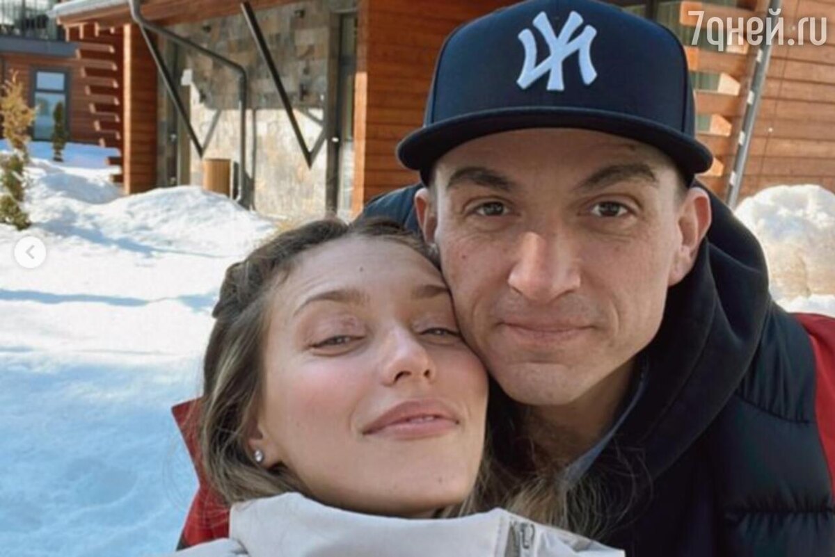    Регина Тодоренко и Влад Топалов соцсети