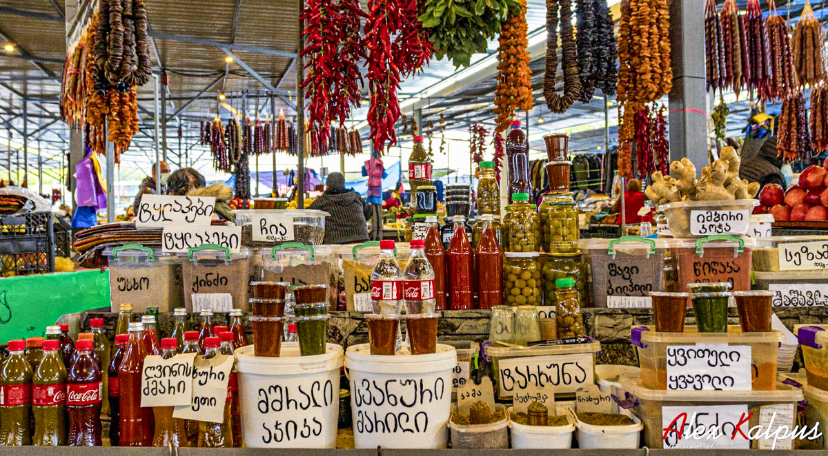 Сацебели, ткемали, аджика, сванская соль, приправы - грузинские блюда делают только с этим! Грузия.