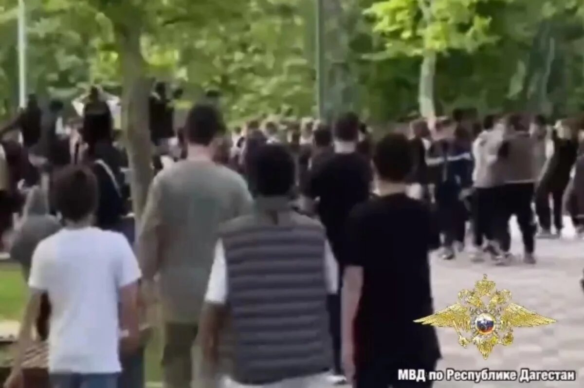    В Дагестане за два дня стычек подростков задержали 67 человек