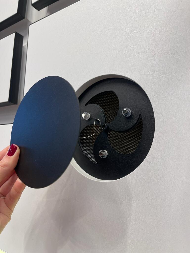 Щелевой магнитный диффузор Eclipse черный