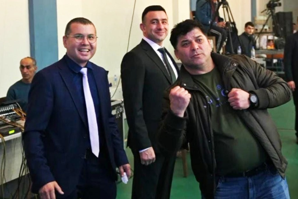 Даврон Комилов (слева), Ахтам Хокиров (справа)
Фото из личного архива Д. Комилова