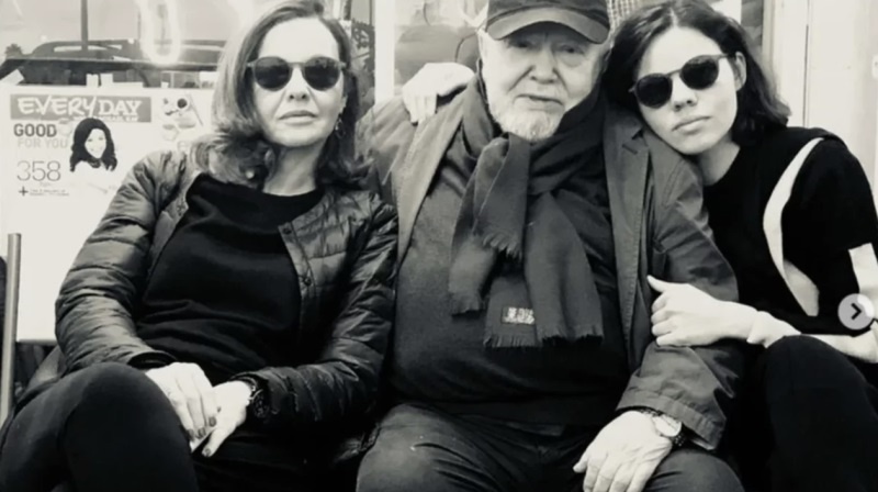   Сергей Соловьев с Татьяной Друбич и дочерью. Фото: личный архив