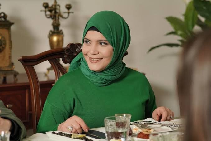 В роли Нилай