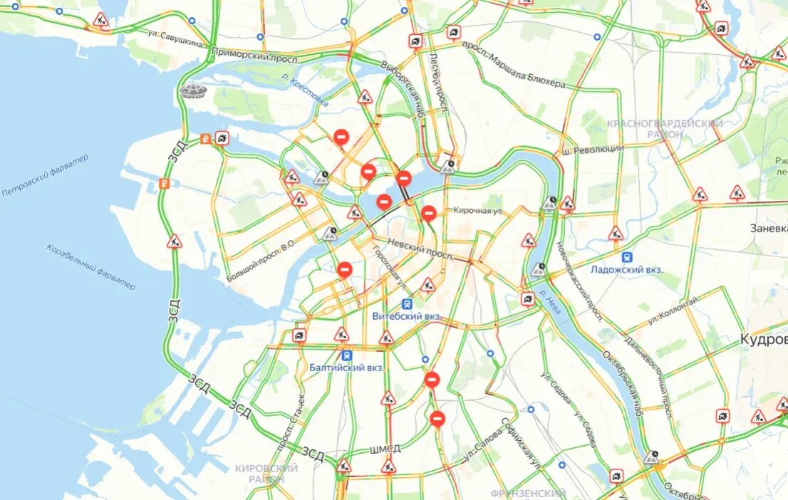    Дорожная обстановка в центре Петербурга на момент написания новости. Фото: скриншот сервиса Яндекс.Пробки