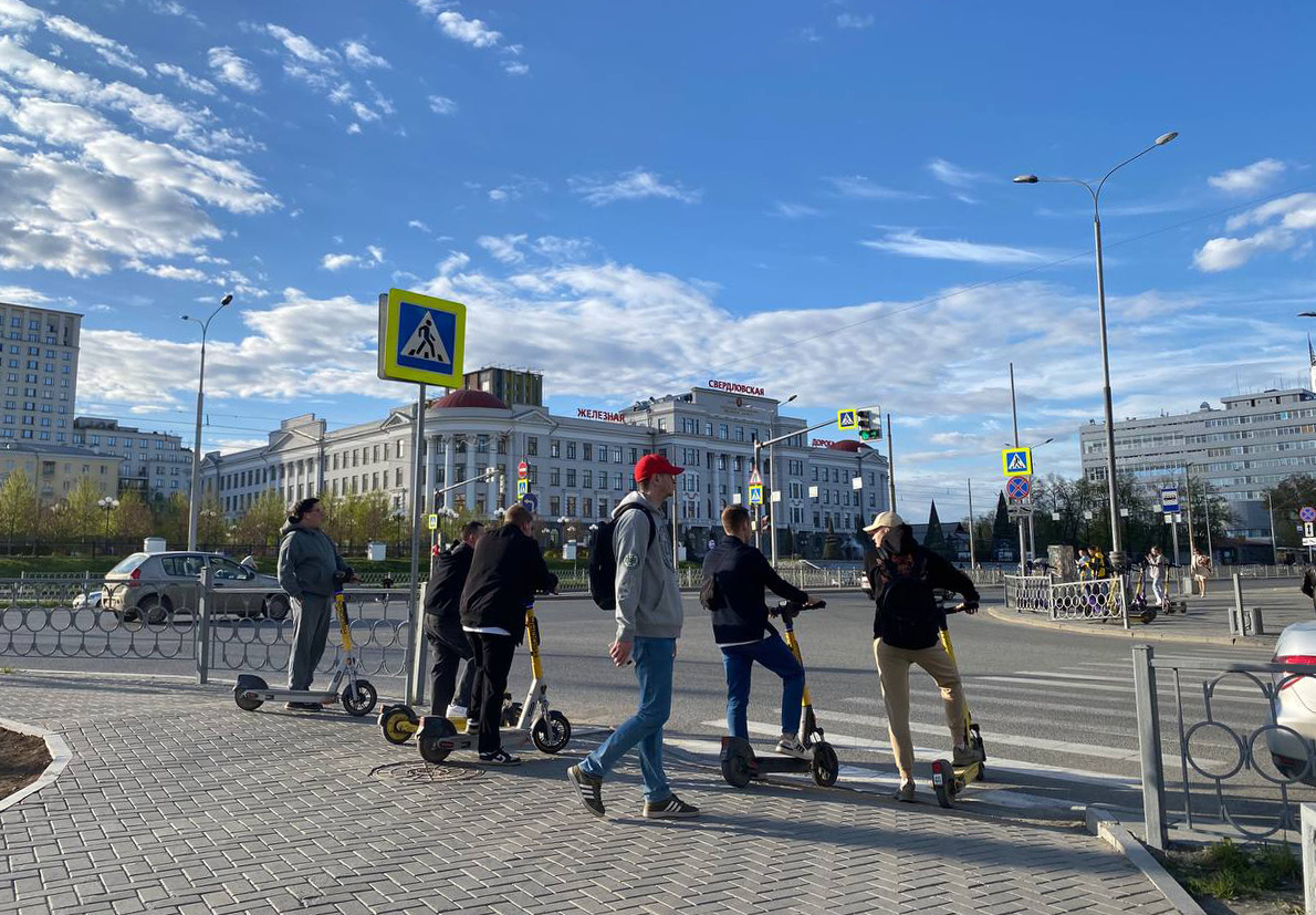 Елисей Якимов считает, что запрет самокатов не решит проблемы.  Фото: ФедералПресс / Анастасия Алимпиева