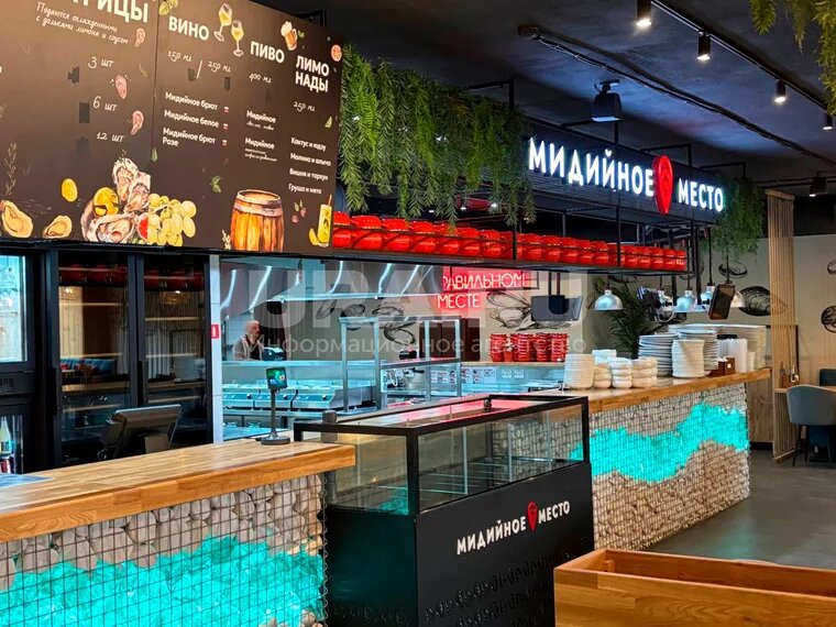 О недомоганиях после похода в ресторан заявили девять горожан. Фото: Сергей Бодров © URA.RU