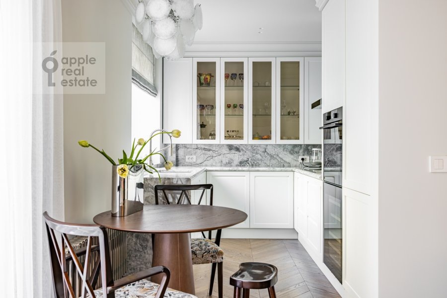 Фото из архива Apple Real Estate