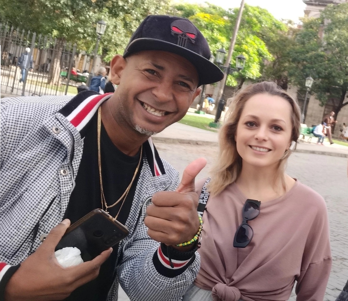 Наш кубинский проводник Рауль. Мы общались с ним только на английском, и наш мозг работал на пределе возможностей. Интересный опыт! Не зря учили язык в школе и университете