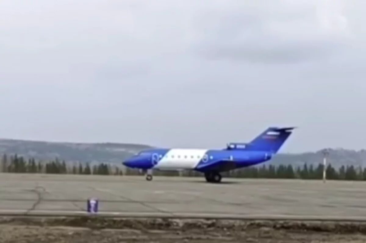    Редкий Як-40 заметили в аэропорту Братска Иркутской области