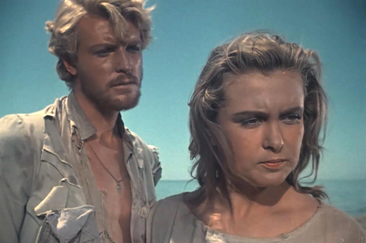 Кадр из кинофильма "Сорок первый", 1956 г., режиссер Григорий Чухрай, сценарист Григорий Колтунов, композитор Николай Крюков (скриншот)