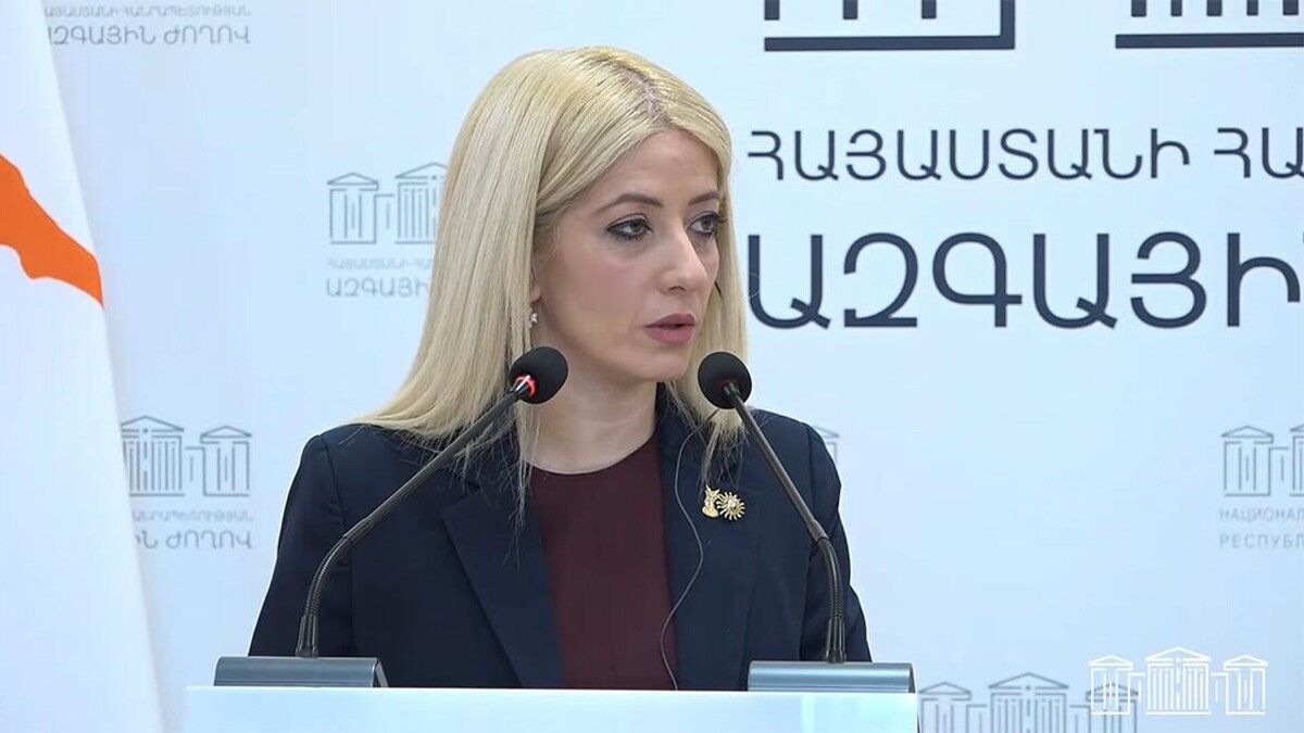 © Photo : press office of the Parliament of Armenia