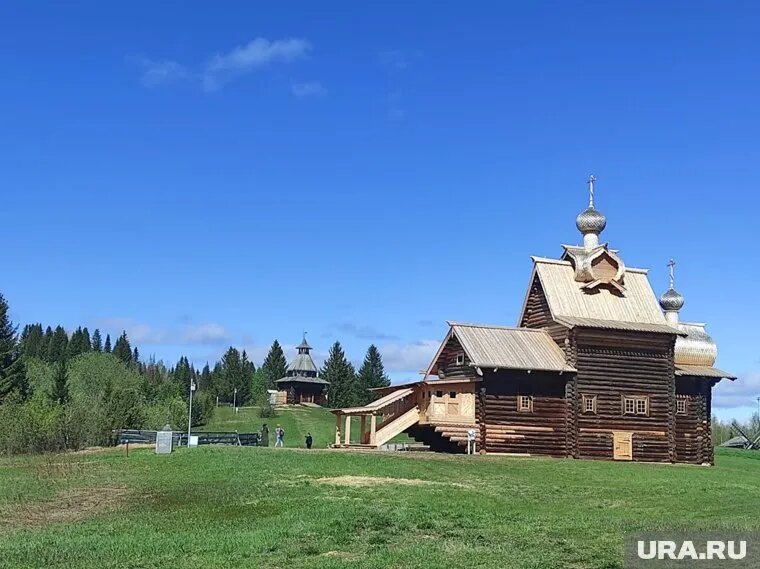 Музей «Хохловка» - это и природа, и архитектурные памятники. Фото: Данил Постаногов © URA.RU