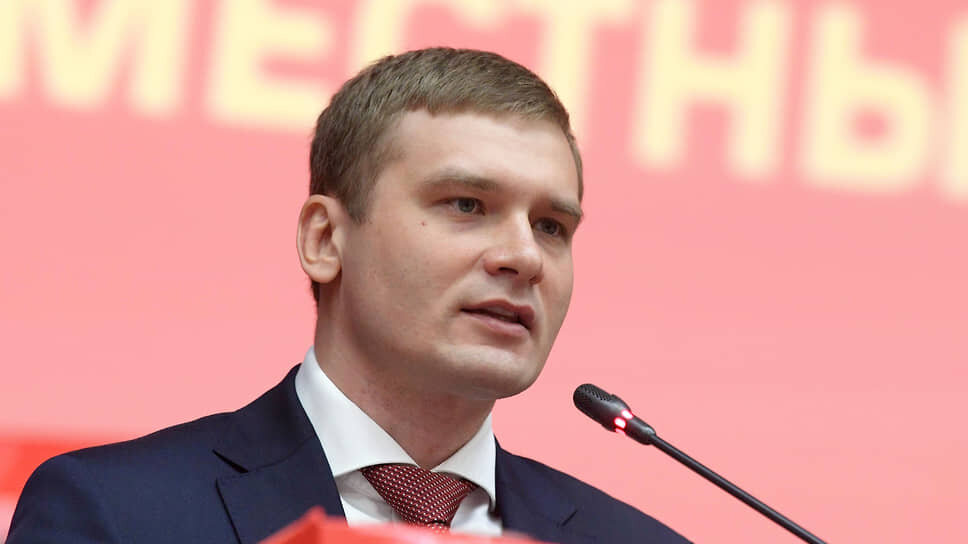 По мнению главы Хакасии Валентина Коновалова, местные условия делают целесообразным сохранение в республике двухуровневой модели МСУ.📷Фото: Дмитрий Лебедев / Коммерсантъ