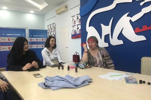    Каждый принёс одежду и украшение. Фото:  АиФ/ Полина Грабельникова