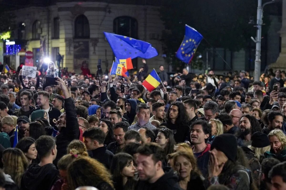    В воскресенье в Румынии прошел второй тур президентских выборов.