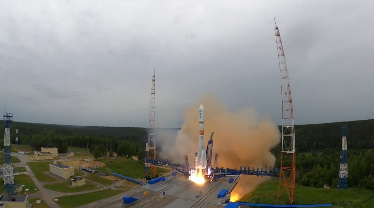Старт РН "Союз-2" с "Плесецка". Фото с "Яндекс. Картинки".