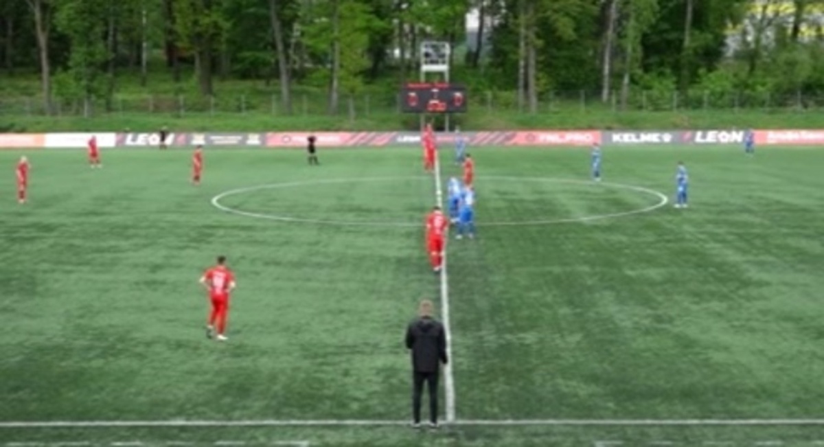    Курский «Авангард» провел очередной поединок футбольного первенства страны в группе Серебро