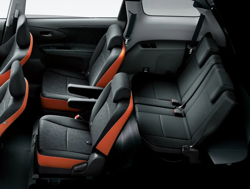 Toyota Wish - 7 мест