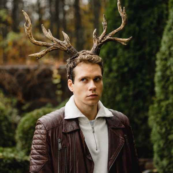     Кузьме Сапрыкину обломали рога на съёмках "Оленя"