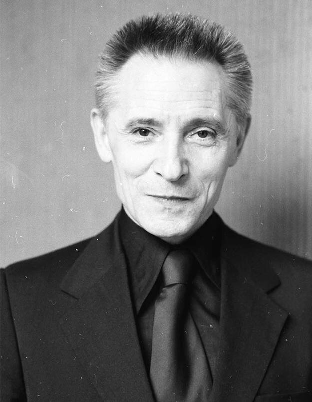 Величайший постановщик. Гений.