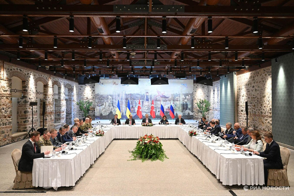 Российско-украинские переговоры в Стамбуле. Фото из открытых источников.