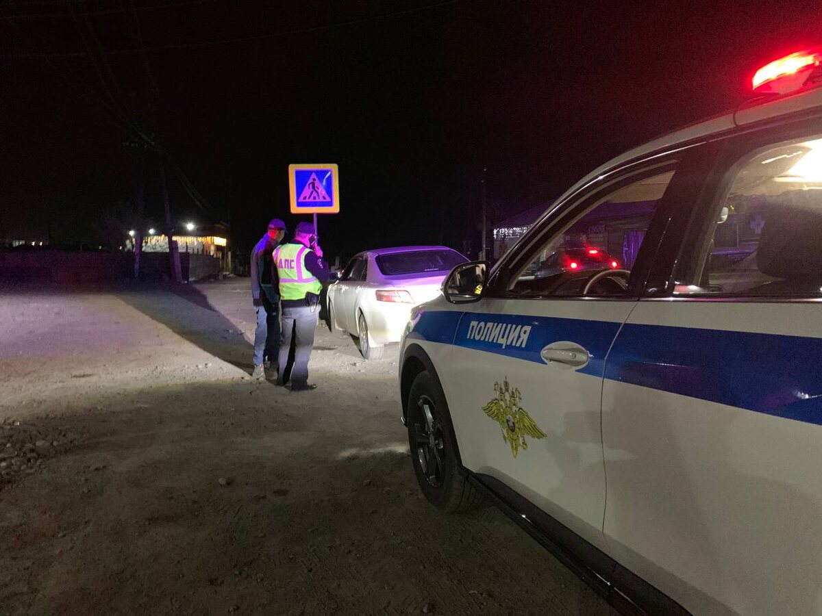 Сотрудники Госавтоинспекции региона с 1 по 11 мая текущего года на дорогах региона было выявлено 67 нетрезвых водителя, а более 170 лиц были отстранены от управления транспортными средствами за отсутствие водительских прав)