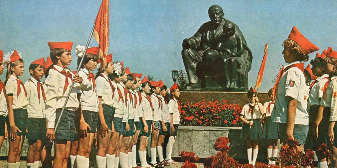 День пионерии: ностальгия или актуальная традиция?