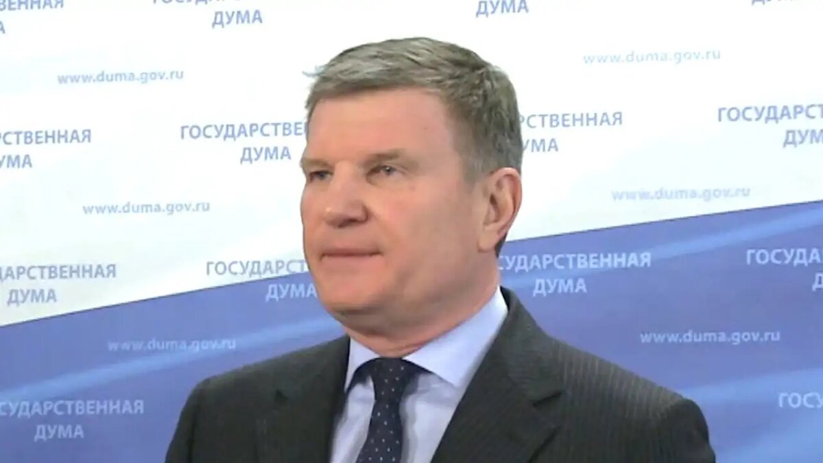    Депутат Госдумы Олег Савченко.