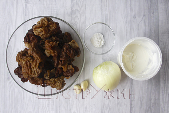 Что нужно, чтобы приготовить строчки в сметане.