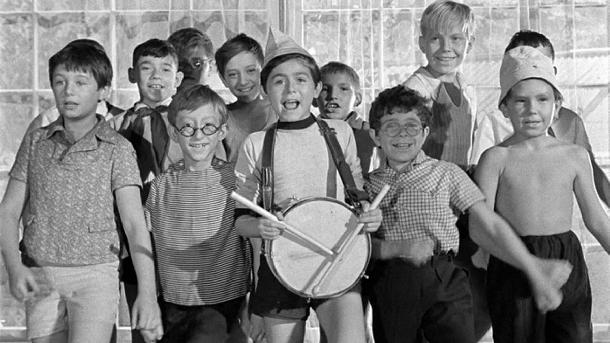 Кадр из фильма "Добро пожаловать, или Посторонним вход воспрещен" 