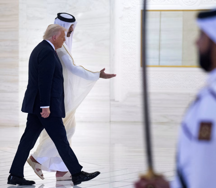 Эмир Катара шейх Тамим бен Хамад аль Тани встретился с президентом Трампом в Дохе в среду