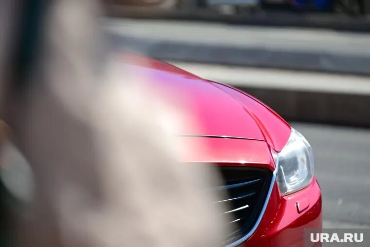 По указанию мошенников школьник успел поджечь 4 иномарки. Фото: Руслан Яроцкий © URA.RU