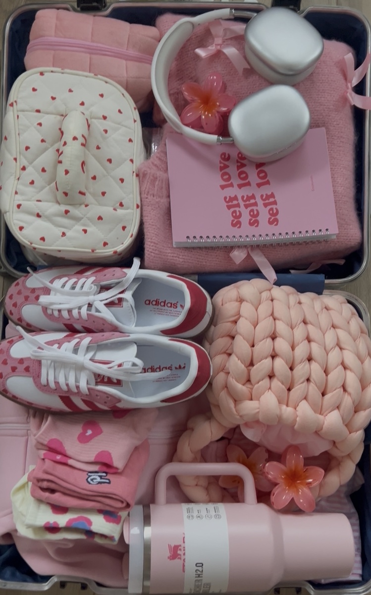 Как собрать чемодан в Калининград и не пожалеть об этом на третий день (или почему ты снова в худи на пляже)