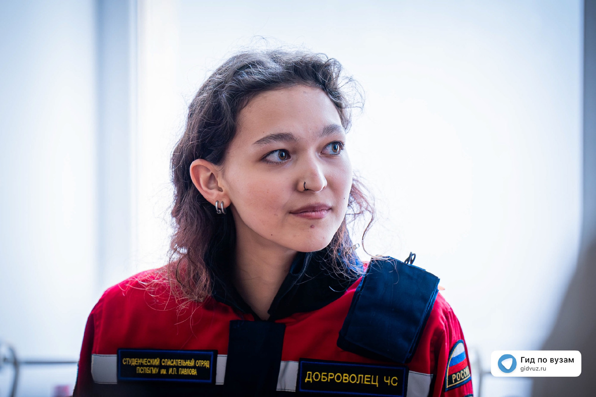 СМИ «Гид по вузам». Курсы ЕГЭ в центре Петербурга.