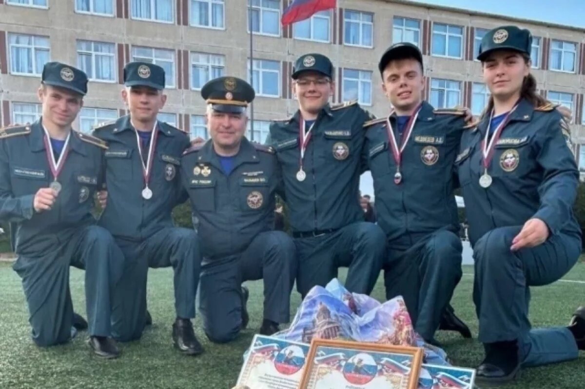    Псковские кадеты взяли серебро на военно-тактической игре в Петербурге