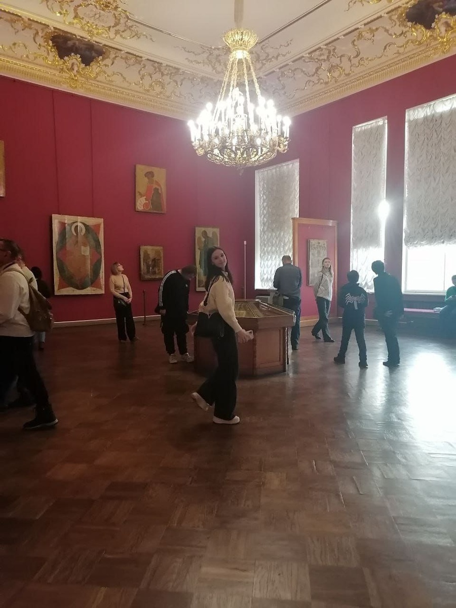 Ева на эскурсии в рамках кинофестиваля