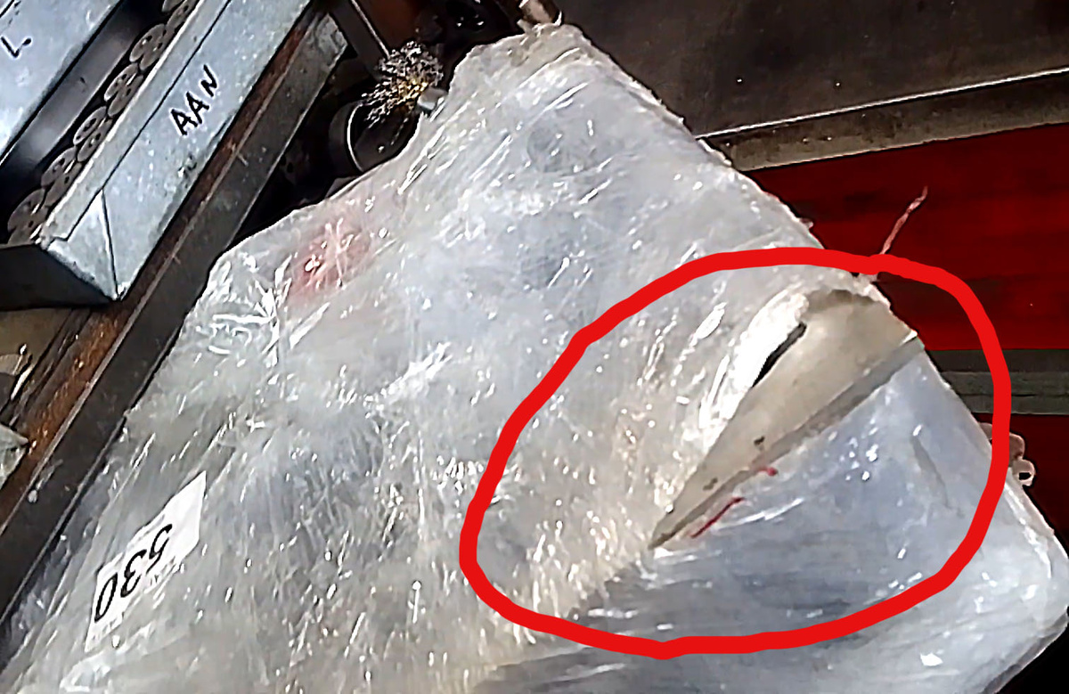 Вот так была упакована ГБЦ. 2000 км пути для такой упаковки?