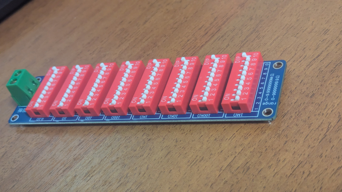 Общий вид прибора.