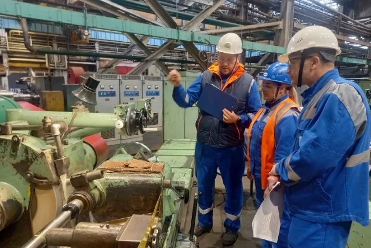    Центр оценки квалификаций ВИЗ-Стали расширил охват профессий