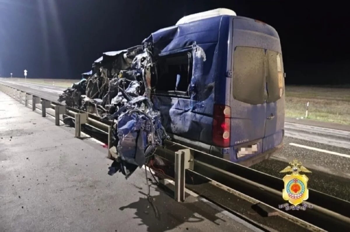    Уснул за рулем.