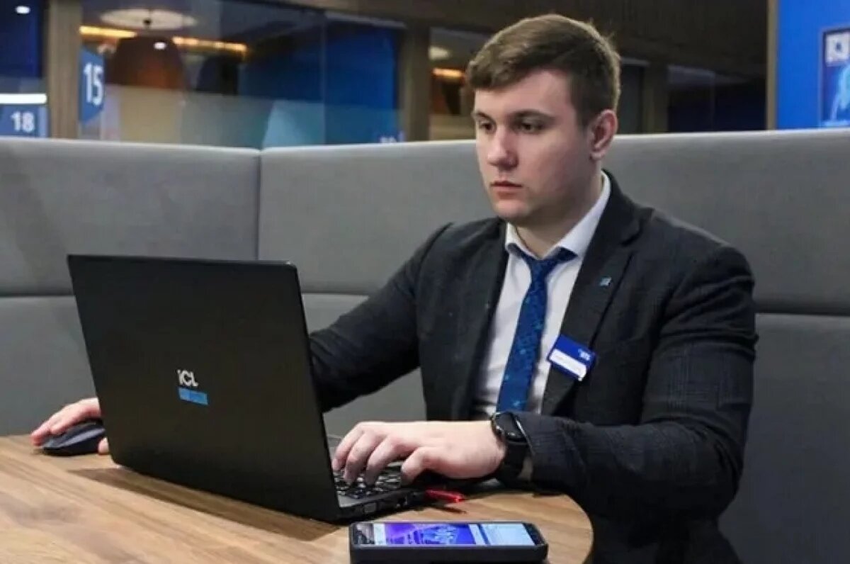    ВТБ и Финансовый университет открыли Весеннюю школу по финансам и кредиту