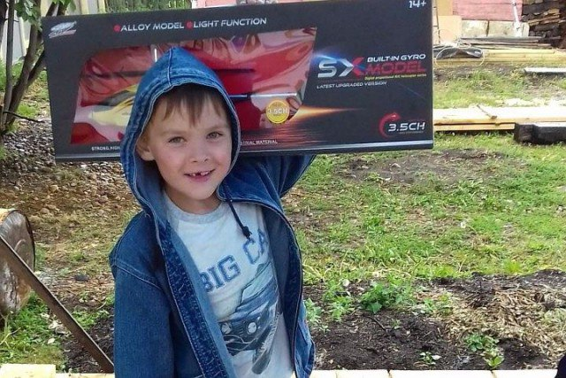 7-летний мальчик спас свою подругу от сторожевой собаки