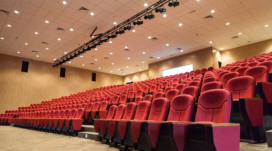 Зал в кинотеатре // Фото: Pixabay / tianya1223 