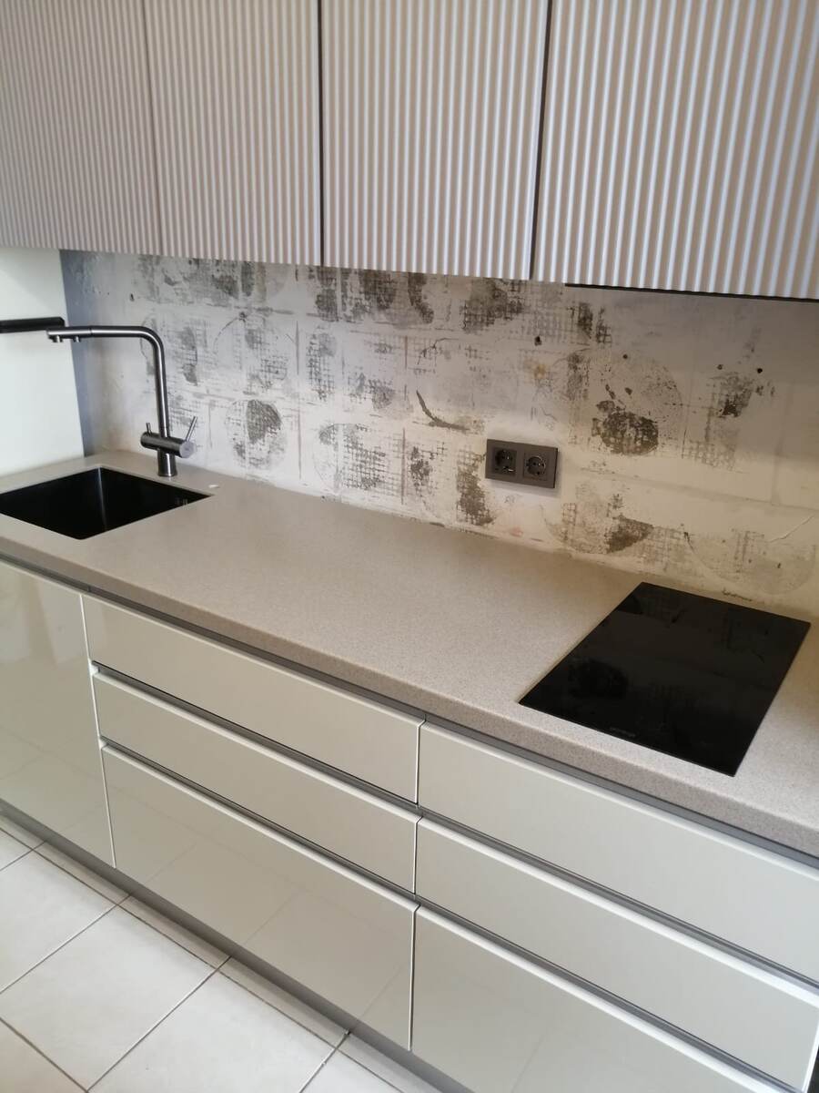 акриловый камень